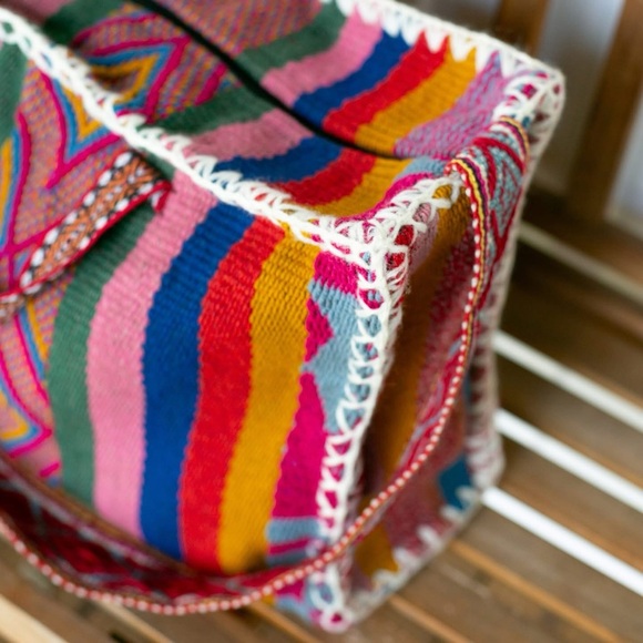 New Peruvian Handwoven Multicolor Weekender Bag - Picture 2 of 3